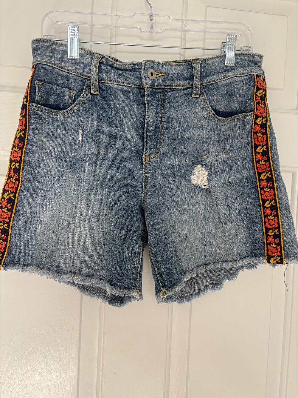 Anthropologie Pilcro Slim Boyfriend Denim Shorts Embroidered Side Stripe Size 28